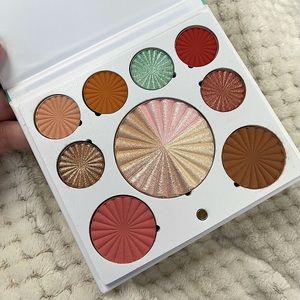 Ofra Good To Go Mini Mix Palette